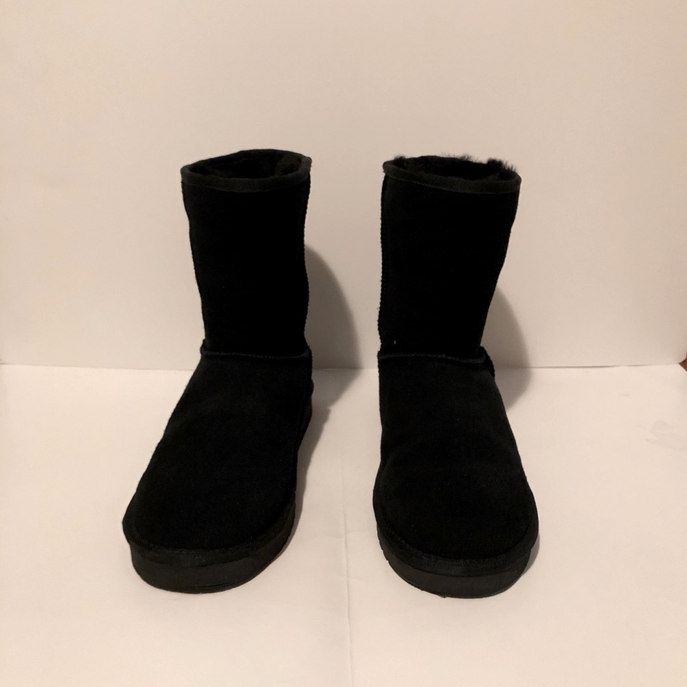 New Koolaburra by Ugg short boots